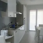 Σπίτι διακοπών Lake Como Apartments *