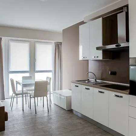 Lake Como Apartments Semesterbostad