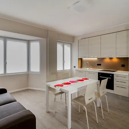 Lake Como Apartments Semesterbostad