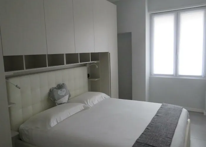 Lake Como Apartments * Lecco